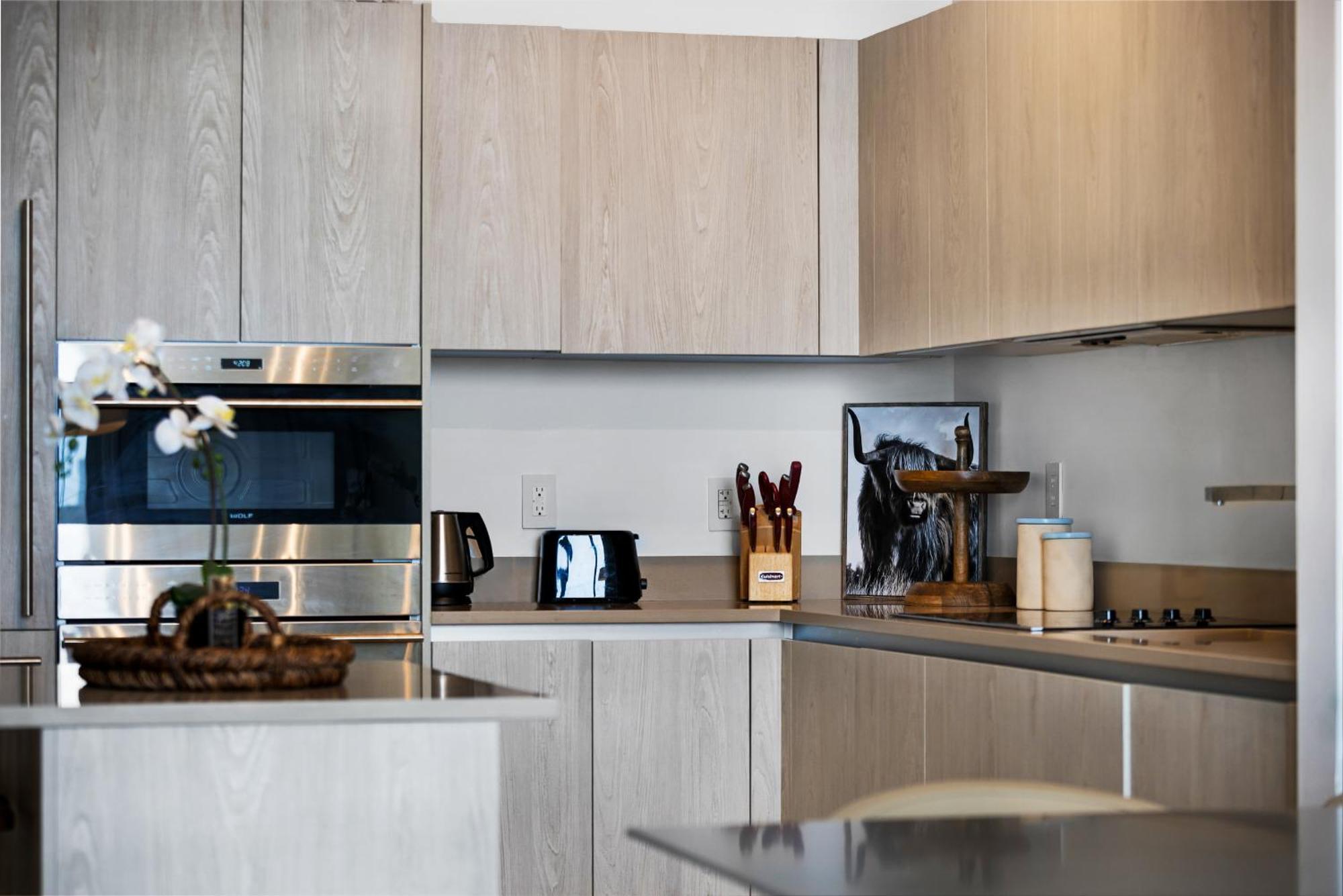 Wake Up To The Sound Of Waves In A Stylish Condo In A Luxury Resort ハリウッド エクステリア 写真