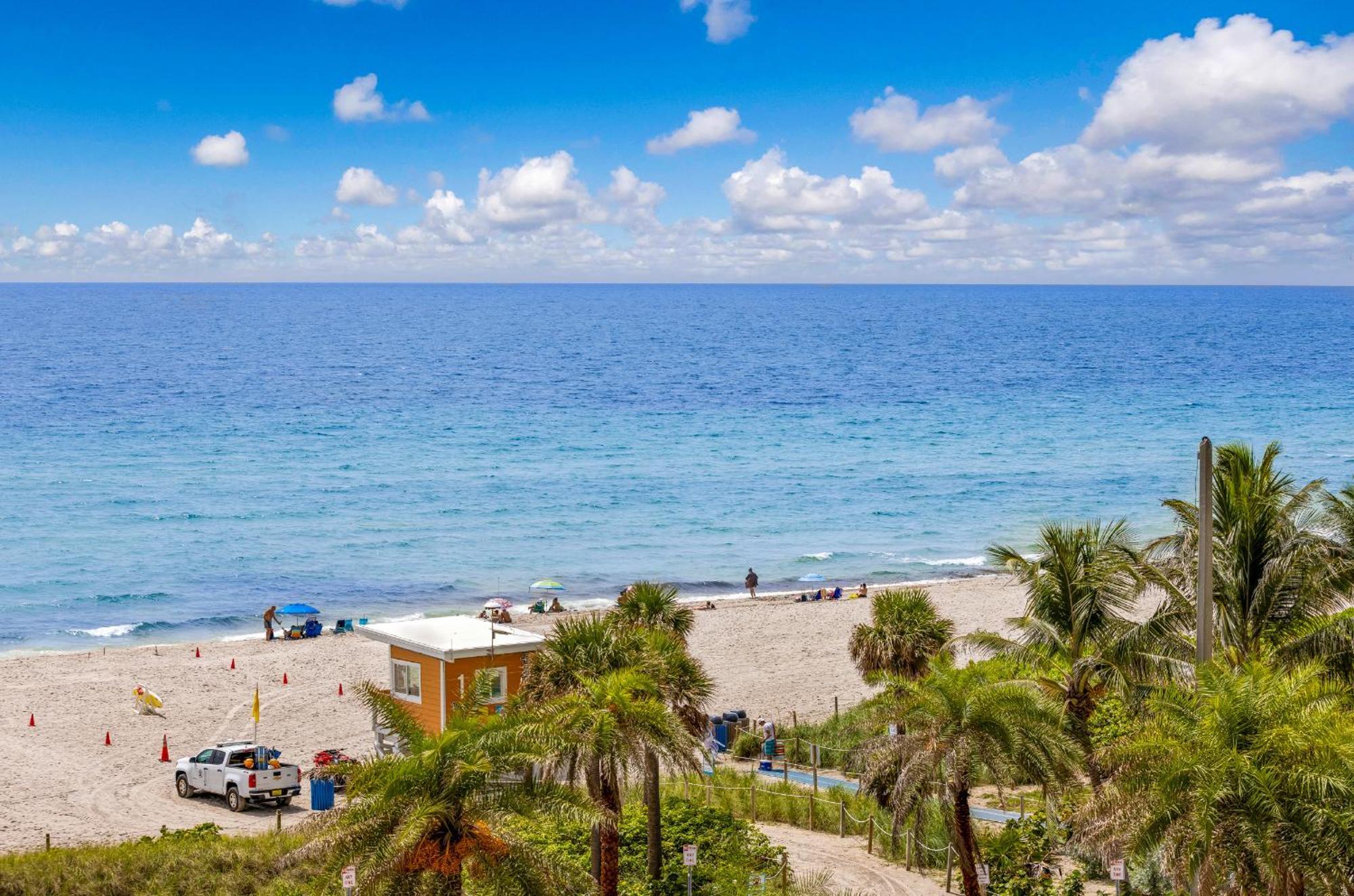 Wake Up To The Sound Of Waves In A Stylish Condo In A Luxury Resort ハリウッド エクステリア 写真